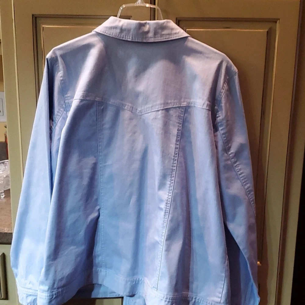 Jacket - Picture 7 of 7